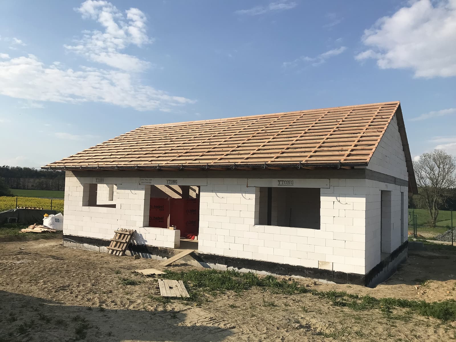 Laťování střechy před pokládkou krytiny